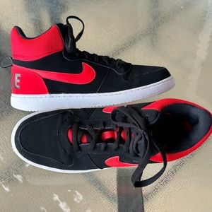 harga nike court borough